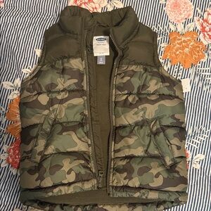 Old Navy Green Camo Vest